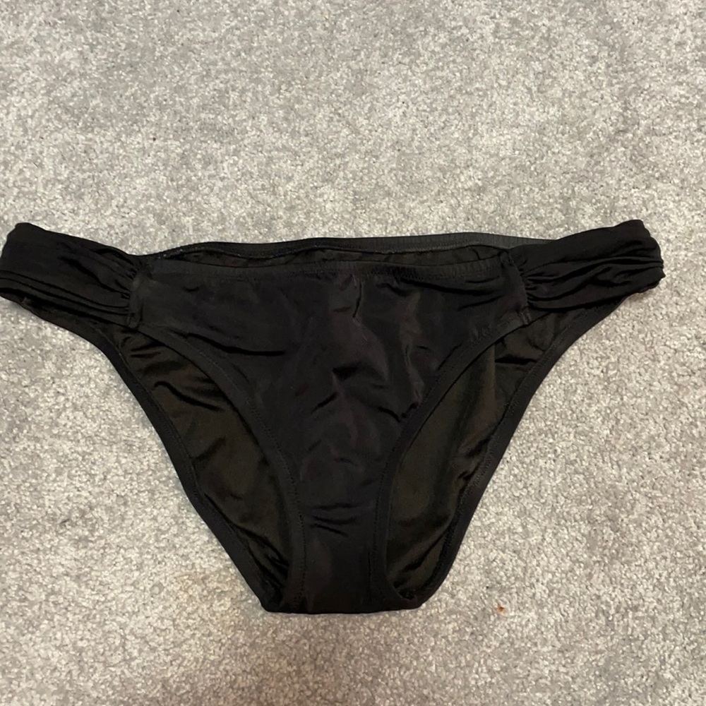 Black VS Bikini Bottoms